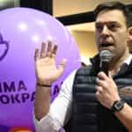 Εποχή Σημίτη: Αμηχανία Μαξίμου για ιστορική δήλωση Καραμανλή περί «αρχιερέα της διαπλοκής»