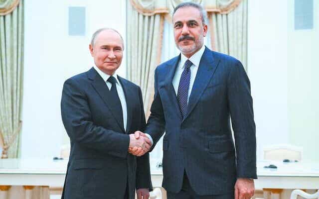 2025 05 26t170424z 104543470 rc2spearmg2w rtrmadp 5 russia turkey putin fidan