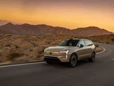 332051 new volvo ex90 on the road 1920x1280 1