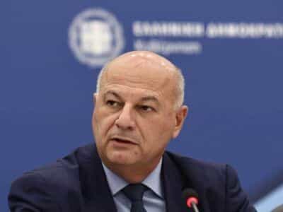 Tsiaras toeb tayropoy