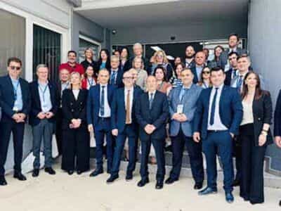 Dasteri akoloythoi amth 1