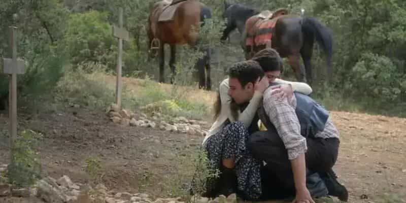 Ezgif 12003bc3d9bc9a