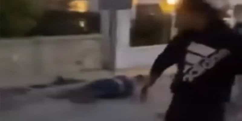 Ezgif 1453061807b6d9