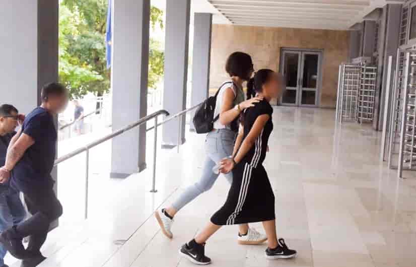 «Με πλήρωσαν 160 ευρώ για να σωπάσω»: Νέες αποκαλύψεις από τον άστεγο που ρίχτηκε σε σιντριβάνι στη Ρόδο
