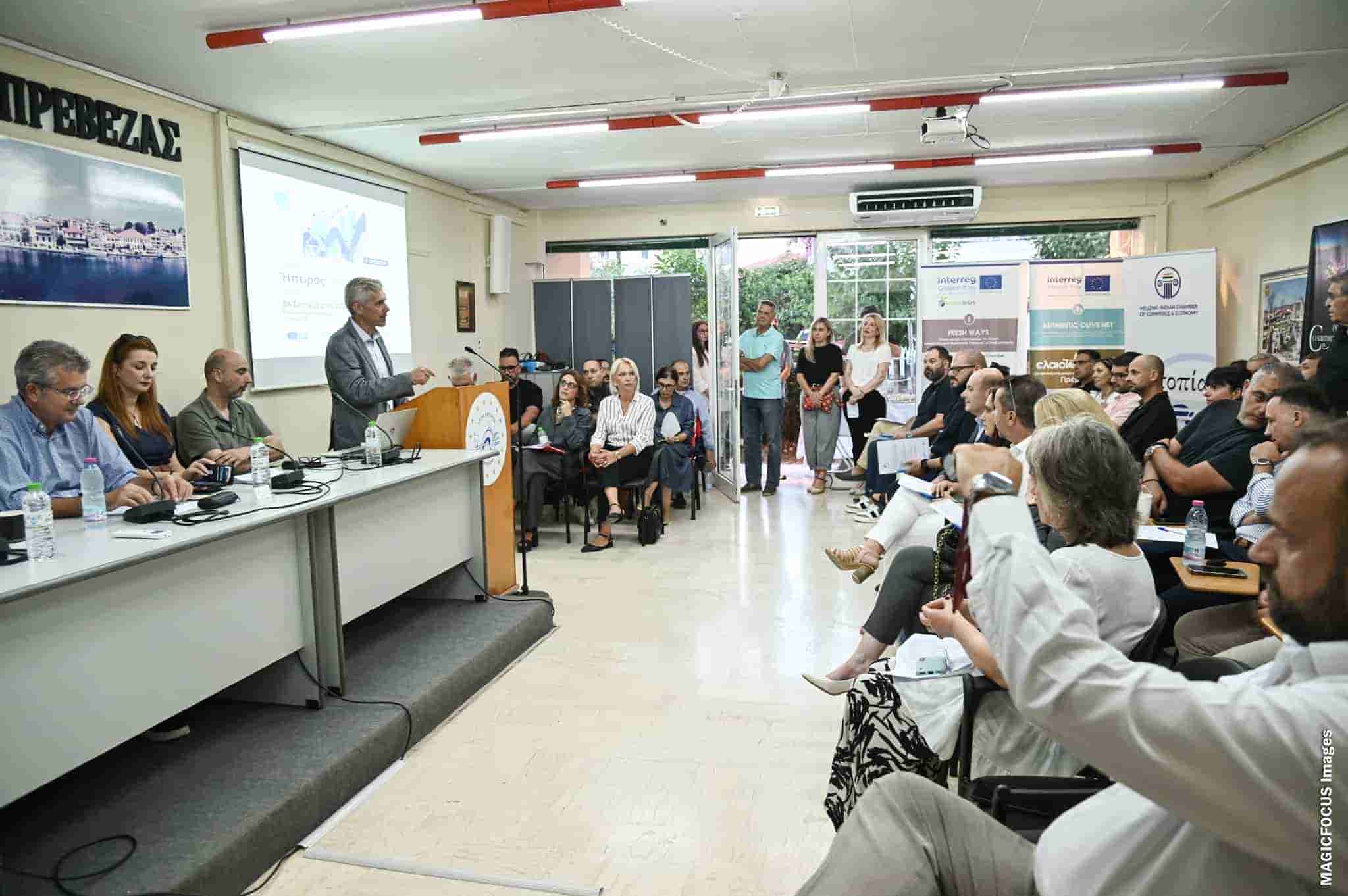 Να δεις που το Πάσχα θα σουβλίσουμε κουνέλια…