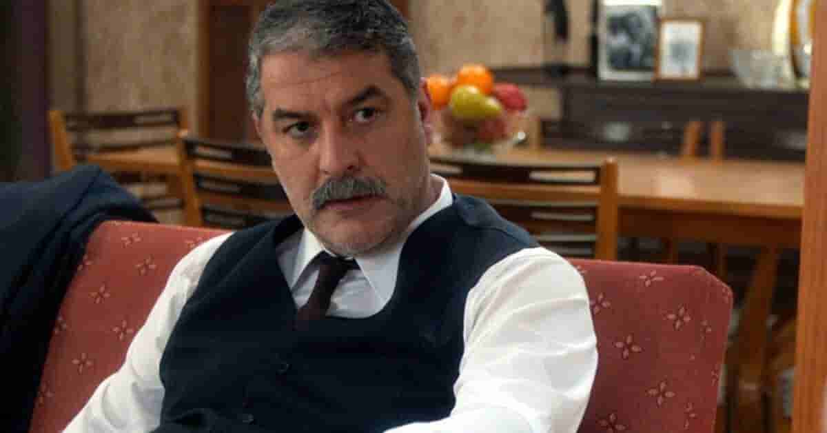 Grand Hotel: Ξεμπροστιάζει Άρη και Αλίκη – «Σαν ηλίθιος σας πίστεψα»