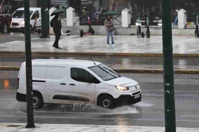 Η ανιψιά της Μαρίν Λεπέν για Μινεάπολη: «Ατυχή συμβάντα» οι θάνατοι