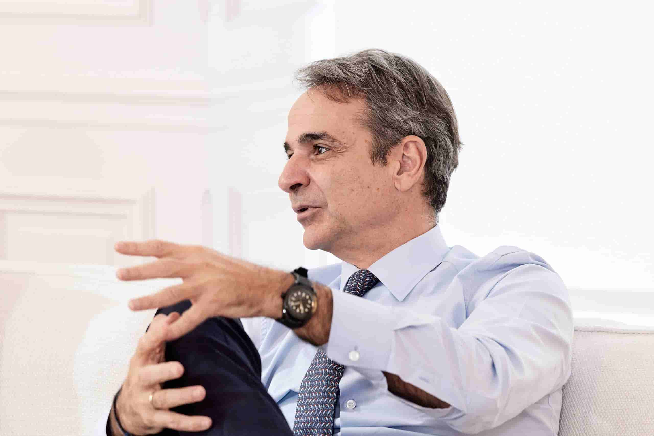 Θύελλα αντιδράσεων «γέννησαν» οι δηλώσεις Καρυστιανού για τις αμβλώσεις