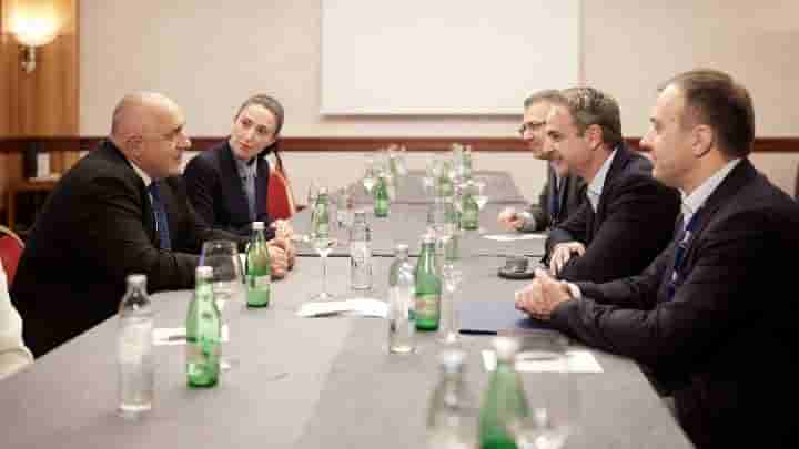 Αδίστακτοι έμποροι πατριδοκαπηλίας, υιοθετούν τους τουρκικούς ισχυρισμούς