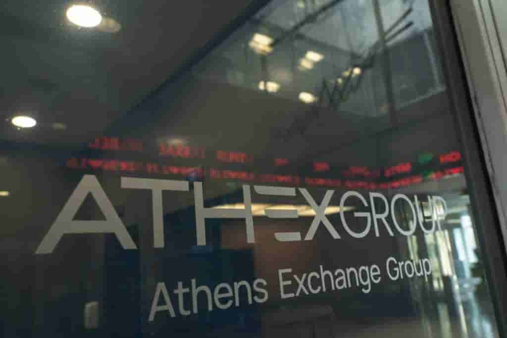 Να μ’ αγαπάς: Τέλος η Σοφία – Της βάζουν το μαχαίρι στο λαιμό και…