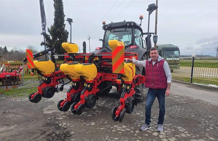 Ξάνθη: Το νερό της θάλασσας «κατάπιε» το οδόστρωμα στην παραλιακή ζώνη της Μάνδρας