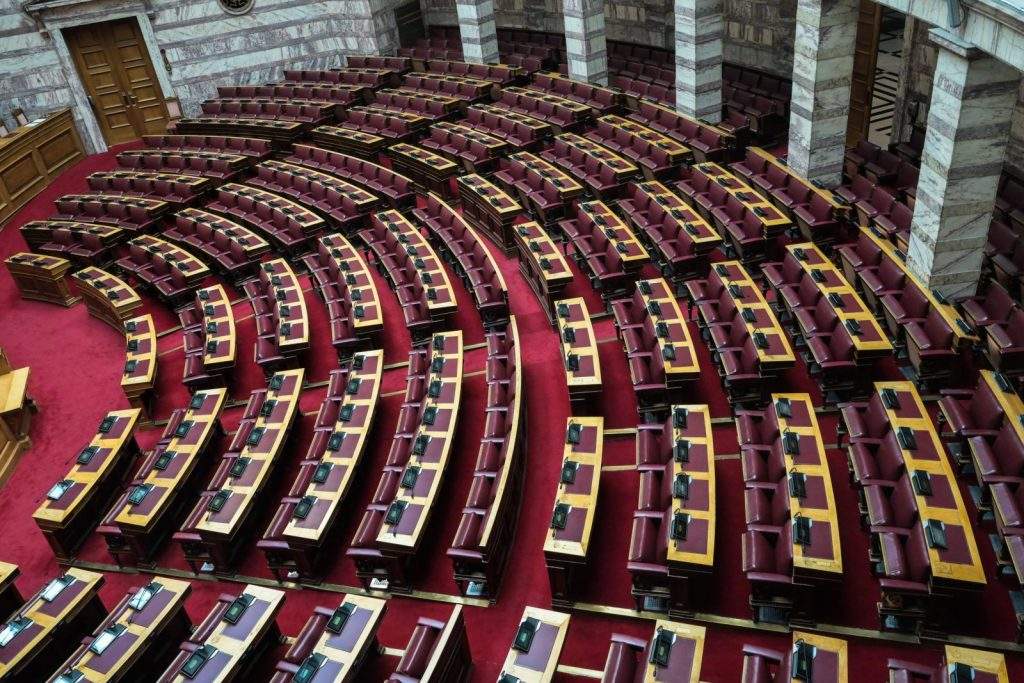 Να μ’ αγαπάς: Ο Θεόφιλος κλείνει τον Ορφέα στη φυλακή