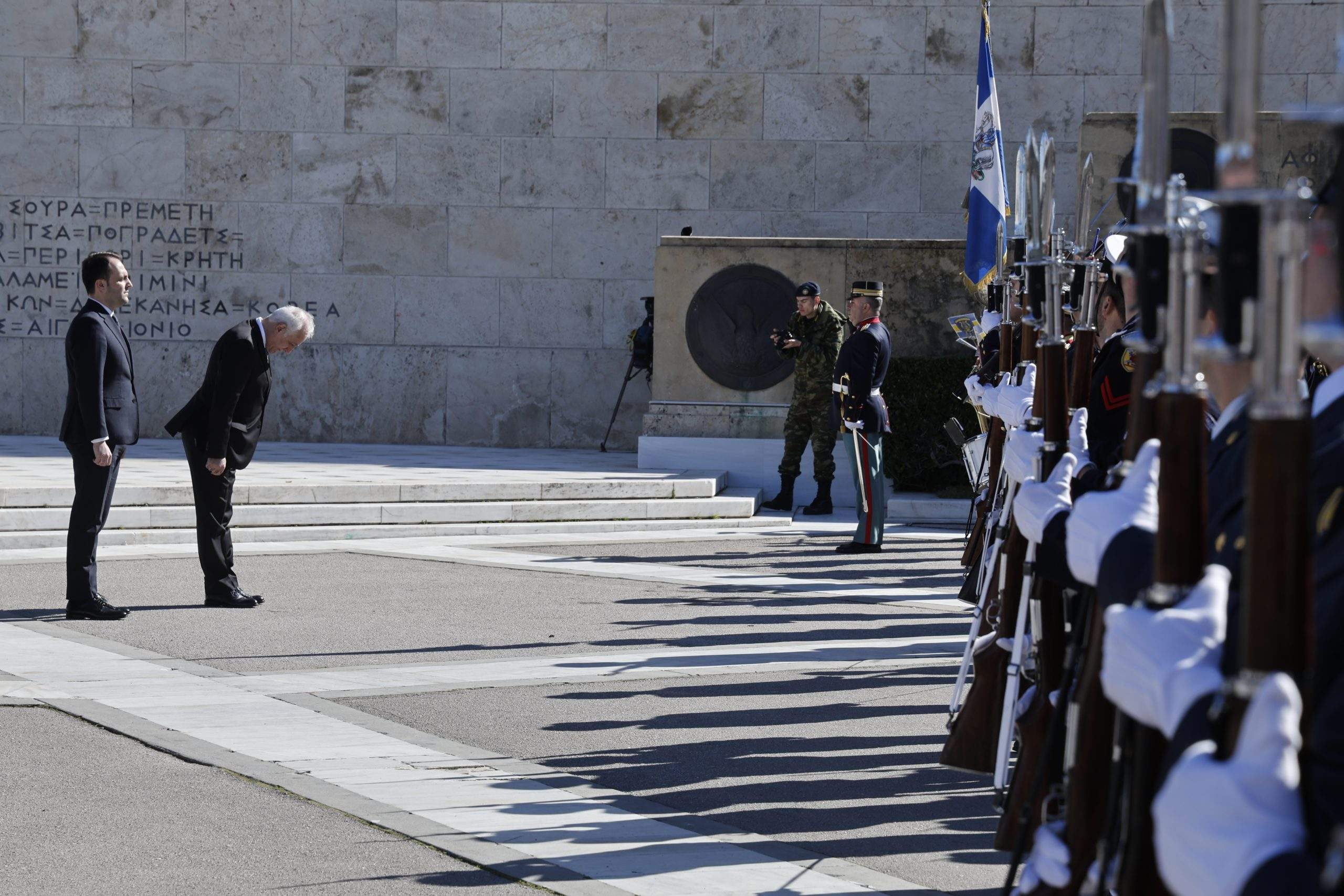 Αστυπάλαια: Ψαράς έδωσε μάχη με τα 10 μποφόρ και τα κύματα για να σώσει το καΐκι του (βίντεο)