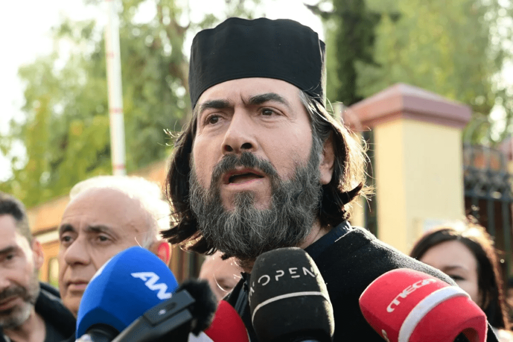 Κορυφαίο στέλεχος της ΝΔ ανακοινώνει παραίτηση, ραγδαίες πολιτικές εξελίξεις