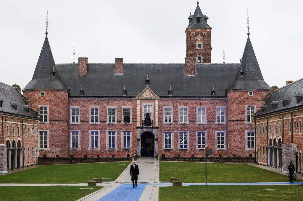 «Τα τρολάκια δεν μας αγγίζουν»: Χείμαρρος ο Βαγγέλης Μαρινάκης στην ομιλία του προς τους παίκτες του Ολυμπιακού