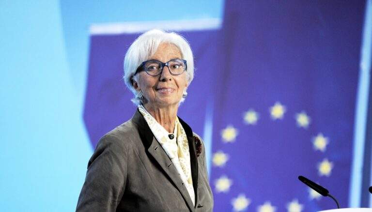 Από σήμερα το τραμ φτάνει στο λιμάνι του Πειραιά: Γιατί καθυστέρησε το έργο σύμφωνα με τον Κυρανάκη