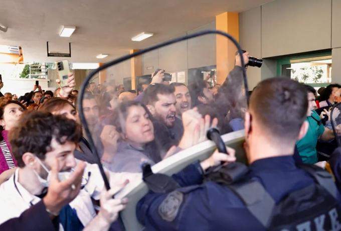 «Εύχομαι να μη χαθεί το σήμα»: Η Γιάμαλη στέλνει μήνυμα στον Άδωνι Γεωργιάδη
