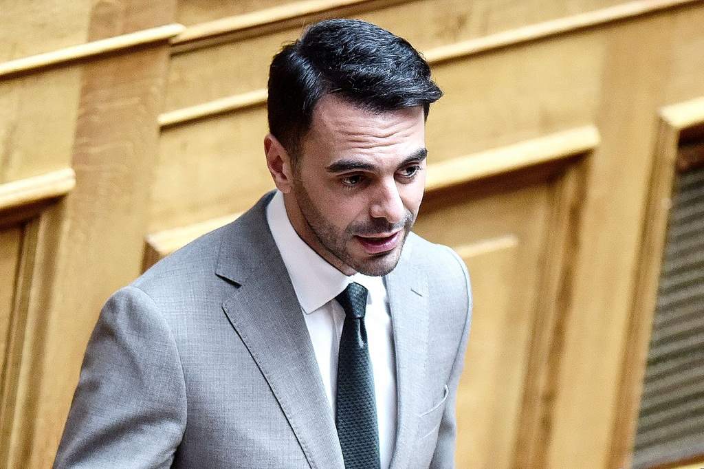 Άγιος Έρωτας: Η αδικία την πνίγει – Επιτίθεται με μανία στ…
