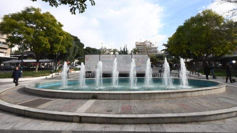 Καλλιθέα: Αχτίδα αισιοδοξίας για τη 2χρονη που έπεσε στο σιντριβάνι – Πώς την έχασαν οι γονείς της