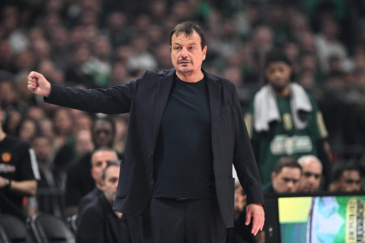 Δ. Γιαννακόπουλος: Το μήνυμα σε Σλούκα – «Πάμε αρχηγέ, σήμερα το turning point»