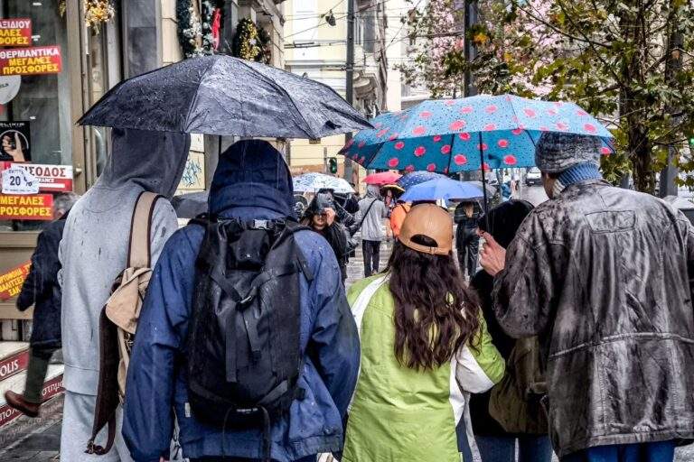 Στη Γάνδη η ελληνική αποστολή για τις φωτογραφίες των 200: Καθοριστική συνάντηση με τον κάτοχο της συλλογής