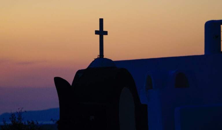 Καιρός: Διαδοχικές μεταβολές με βροχές και καταιγίδες – Η πρόγνωση για την Τσικνοπέμπτη