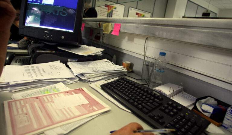 Φορολογικές δηλώσεις: Αντίστροφη μέτρηση για την έναρξη υποβολής – Προσοχή στα προσυμπληρωμένα στοιχεία