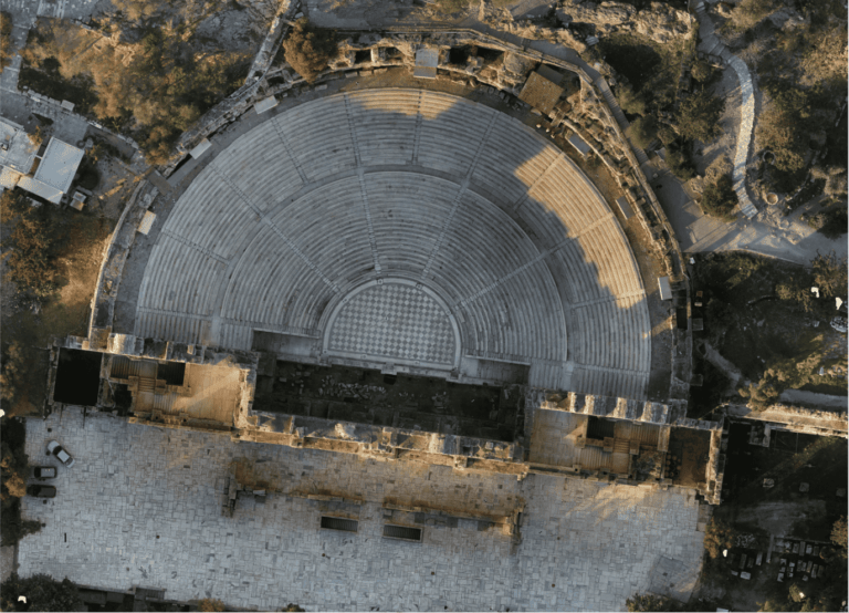 To πιθηκάκι Punch βρήκε συμπαράσταση από την Ελεωνόρα Μελέτη