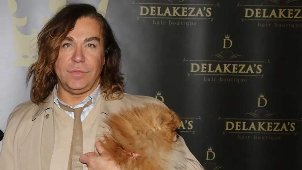 Μπραντ Πιτ: Ο απρόσμενος live χαιρετισμός στην κάμερα του “Πρωινού” Η στιγμή που πάγωσε το πλατό του Γιώργου Λιάγκα (Βίντεο)