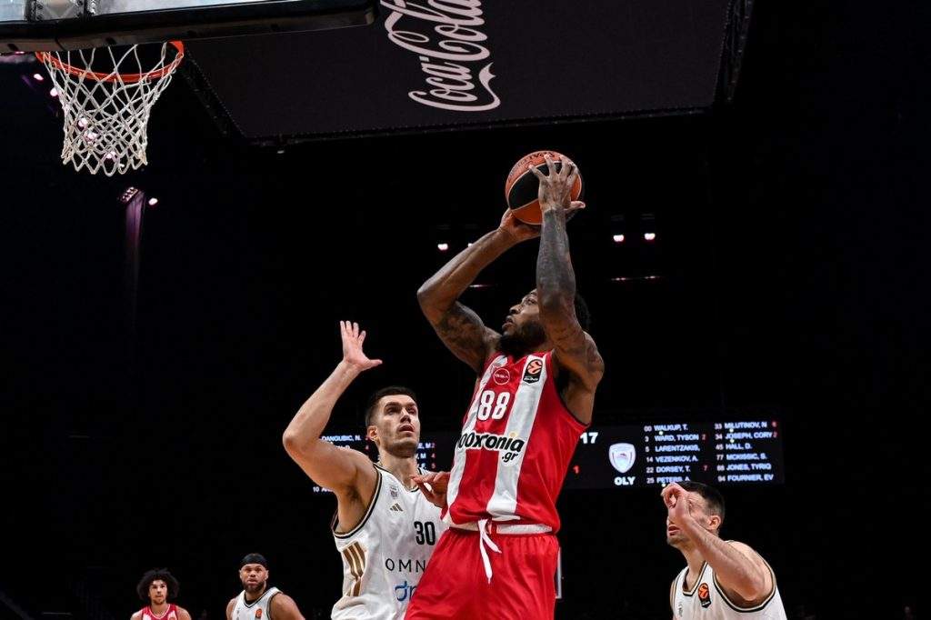 Πόρτο Λεόνε: Ετοιμάζει καρέ καρέ το βασανιστικό τέλος του Γρηγόρη