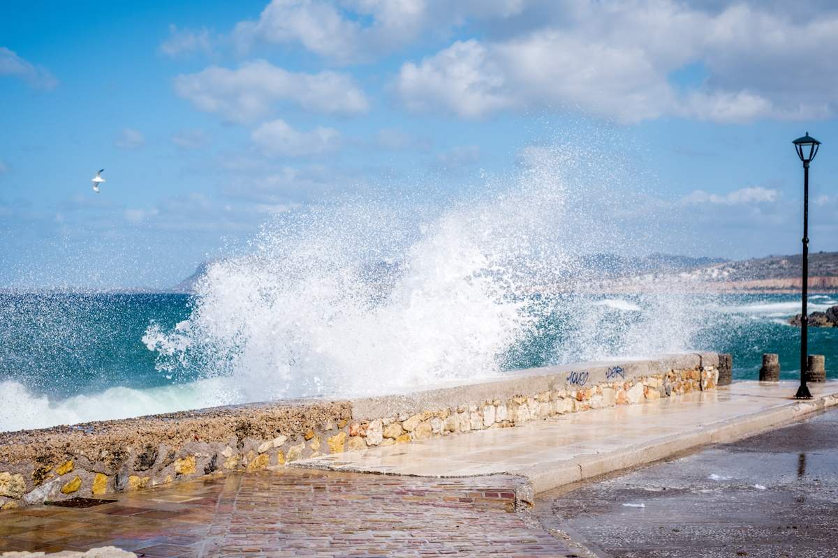 Συντάξεις Μαρτίου 2026: Αντίστροφη μέτρηση για την έναρξη των πληρωμών– Πότε μπαίνουν τα πρώτα λεφτά