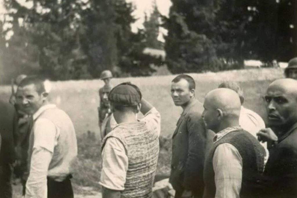 Καισαριανή: Οδοιπορικό στον τόπο εκτέλεσης των 200 της Πρωτομαγιάς του ’44