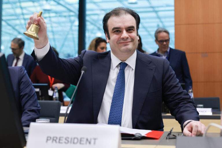 Κακοκαιρία: Σε Red Code 4 περιφέρειες την Τρίτη – Πότε θα κορυφωθούν τα φαινόμενα στην Αττική