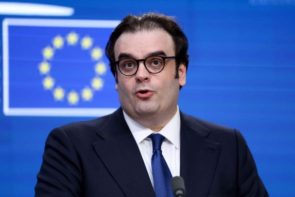 Η Γη της Ελιάς: Το φωτογραφικό ντοκουμέντο που θα κάψει τη Φρύνη