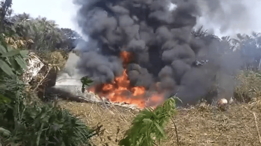 Κώστας Τερζάκης: Αποκαλύπτει πώς έγινε ο “Ευλογητός” στη Λάμψη – Η εμφάνιση του τότε με την μάσκα στην Ελένη Μενεγάκη (Βίντεο)