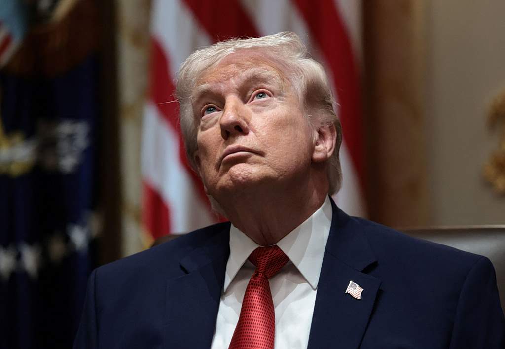 Τα ψέματα, τα μεγάλα ψέματα και οι στατιστικές του κατώτατου μισθού