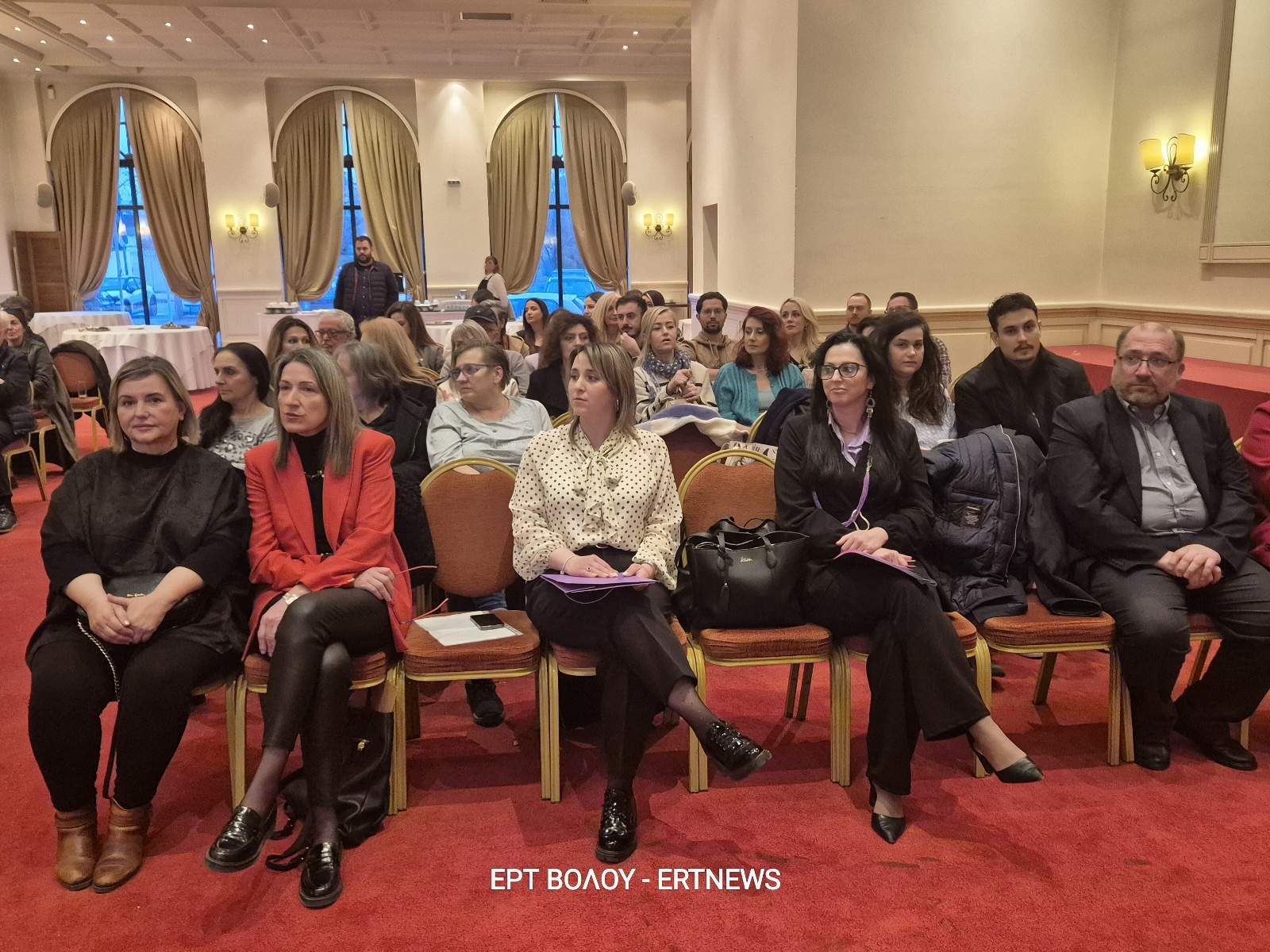 Δείτε βίντεο: Η στιγμή που μεθυσμένη οδηγός στους Αμπελόκηπους παίρνει σβάρνα 14 σταθμευμένα ΙΧ