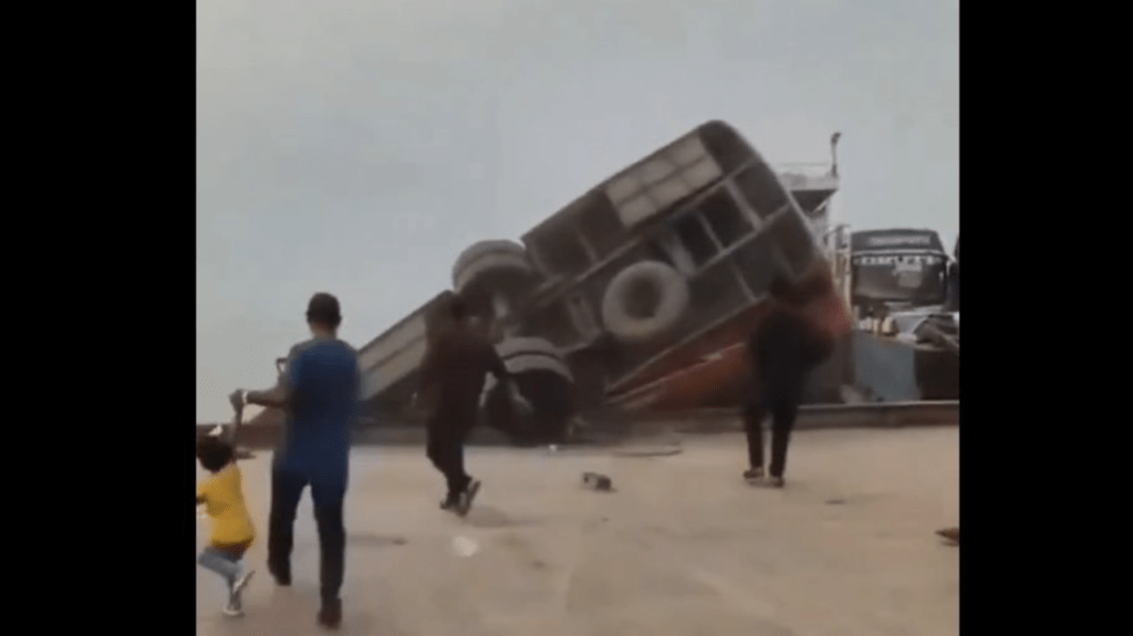 Αβραμόπουλος: “Η ιστορία δεν είναι μόνο μνήμη, είναι η ευθύνη απέναντι στο παρελθόν αλλά και απέναντι στις επόμενες γενιές”