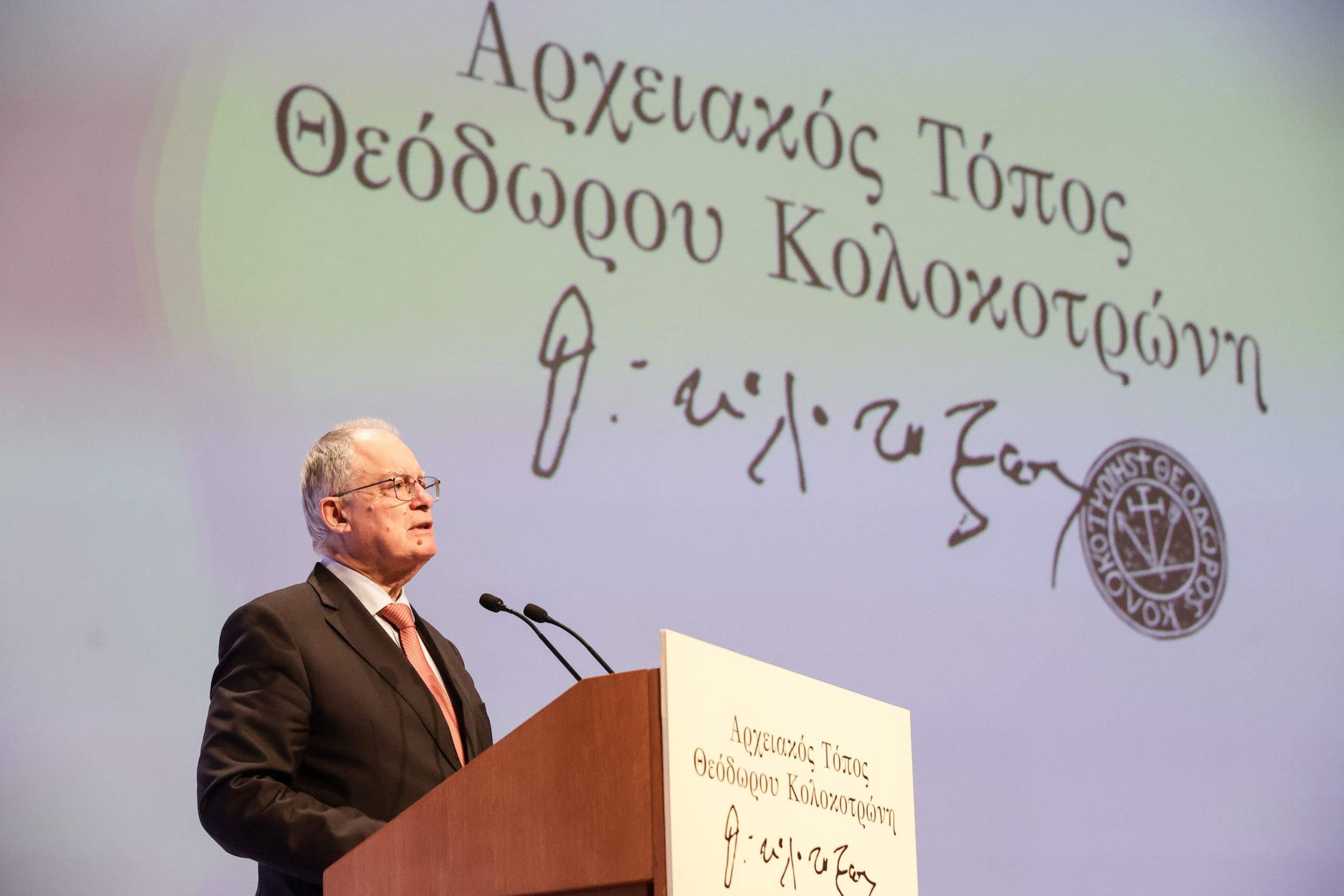 Επέστρεψε με το ασημένιο από το Τορούν ο Καραλής: «Να συνεχίσω να φέρνω μετάλλια για την Ελλάδα»