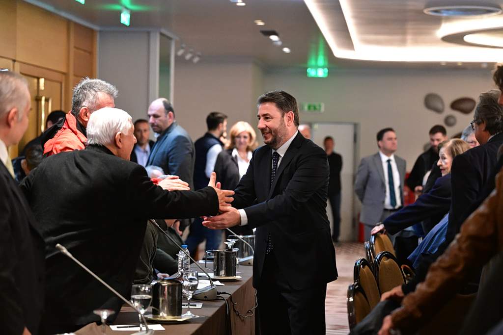 Απεργία ταξί: Συνεχίζονται οι κινητοποιήσεις πανελλαδικά