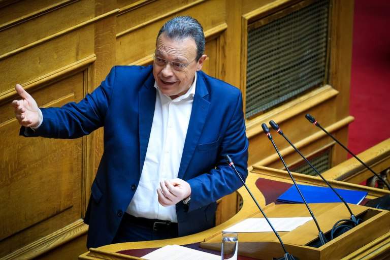 Axios: Ο Τραμπ εξετάζει την κατάληψη του νησιού Χαργκ στο Ιράν – Τι θέλει να πετύχει;