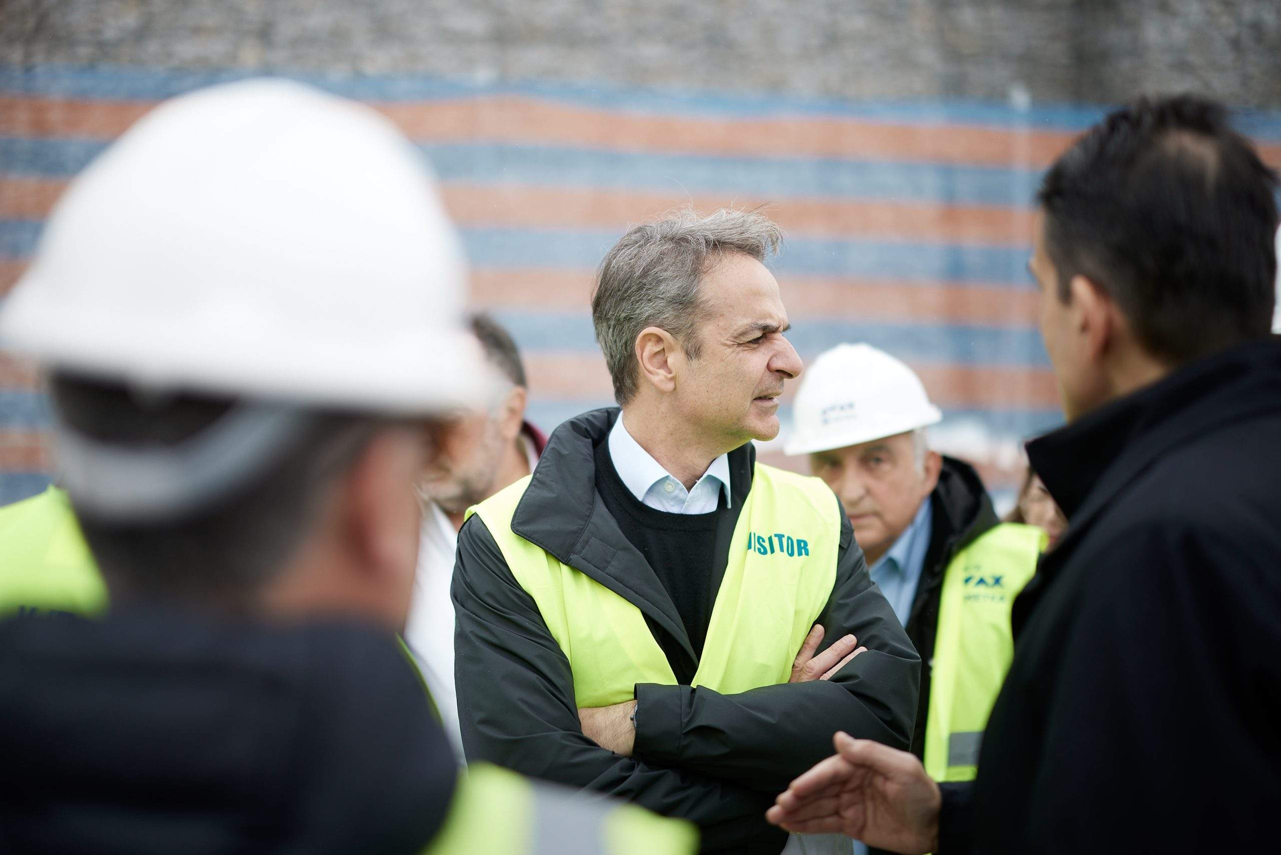 Κακουργηματική δίωξη στους 22 συλληφθέντες για τις απάτες εκατομμυρίων ευρώ σε βάρος του ΕΦΚΑ