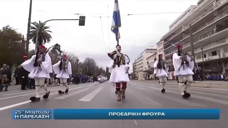 Η τρυφερή αγκαλιά του Γκουαρντιόλα με την κόρη του