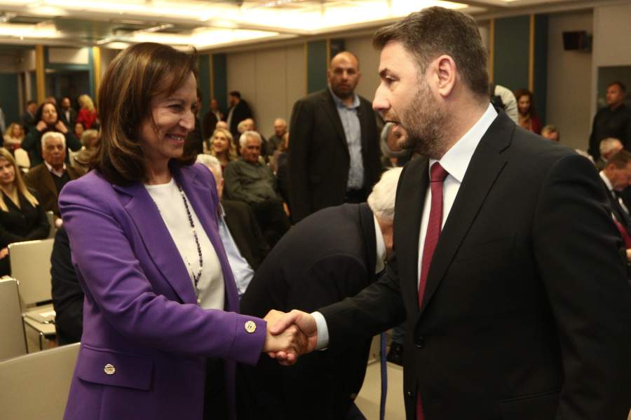 Όσκαρ 2026: Λάμψη και υψηλή ραπτική στο κόκκινο χαλί – Οι πιο εντυπωσιακές εμφανίσεις