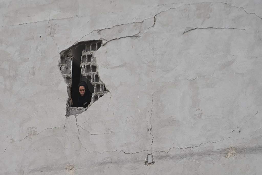 Στα πρόθυρα οικονομικού σοκ: Ο πόλεμος με το Ιράν απειλεί να τινάξει στον αέρα τις αγορές