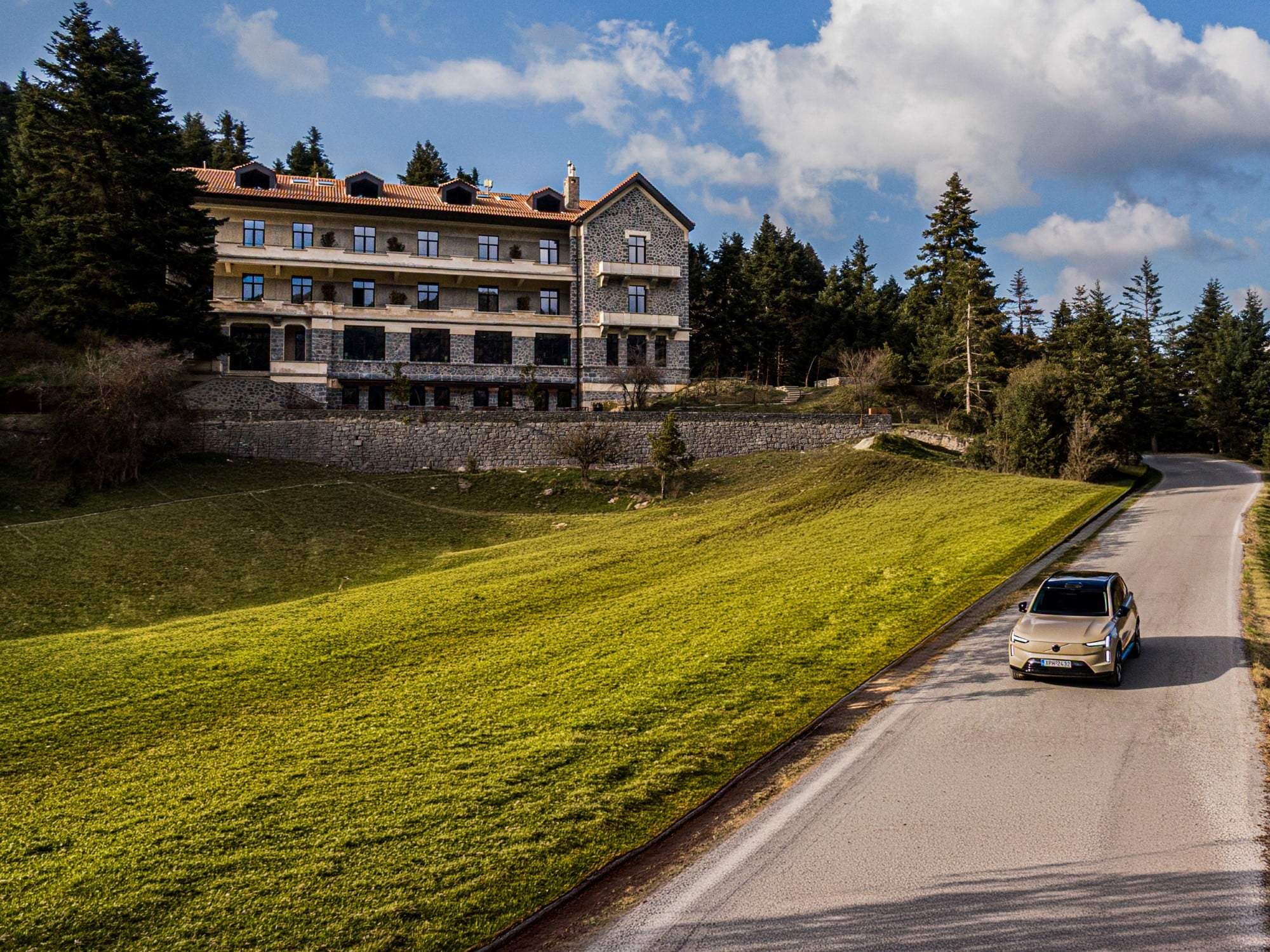 Στα 920 ευρώ ο νέος κατώτατος μισθός, ο Μητσοτάκης ανακοίνωσε μηναία αύξηση 40 ευρώ από πέρυσι