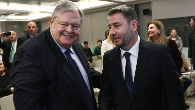 Ο τρόπος που κάθεστε αποκαλύπτει την προσωπικότητά σας