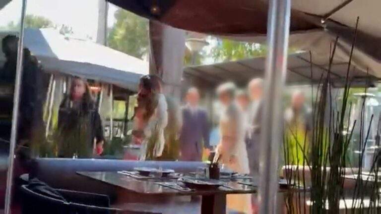 Ούτε Πετρετζίκης, ούτε Μπαρμπαρίγου: Αυτή είναι η γρήγορη συνταγή της… γιαγιάς για πασχαλινά τσουρέκια που θα σου πετύχει σίγουρα