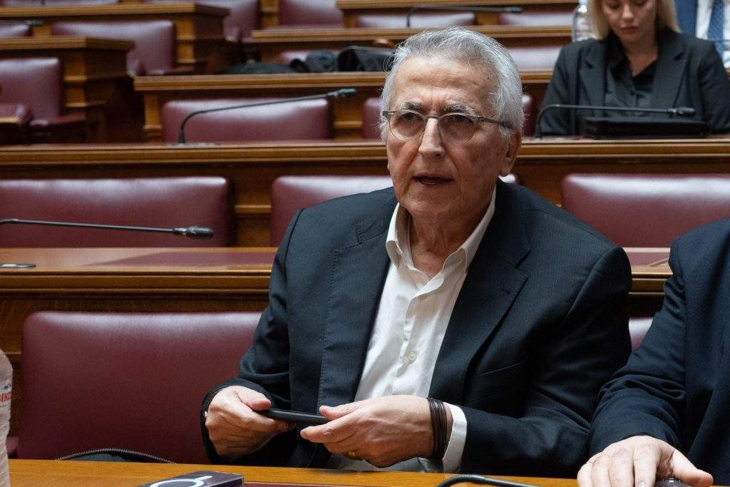 Να μ’ αγαπάς: Τη σώζει από τα χέρια του κακοποιητή της