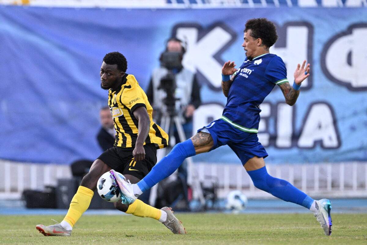 Συνταγή για νηστίσιμη πικάντικη πατατόπιτα με μυρωδικά